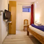 Monteurzimmer An Der Schlei Quarto em Acomodações Particulares Rabenkirchen-Faulück